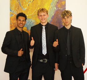 Bulmershe y13 prom 26 4